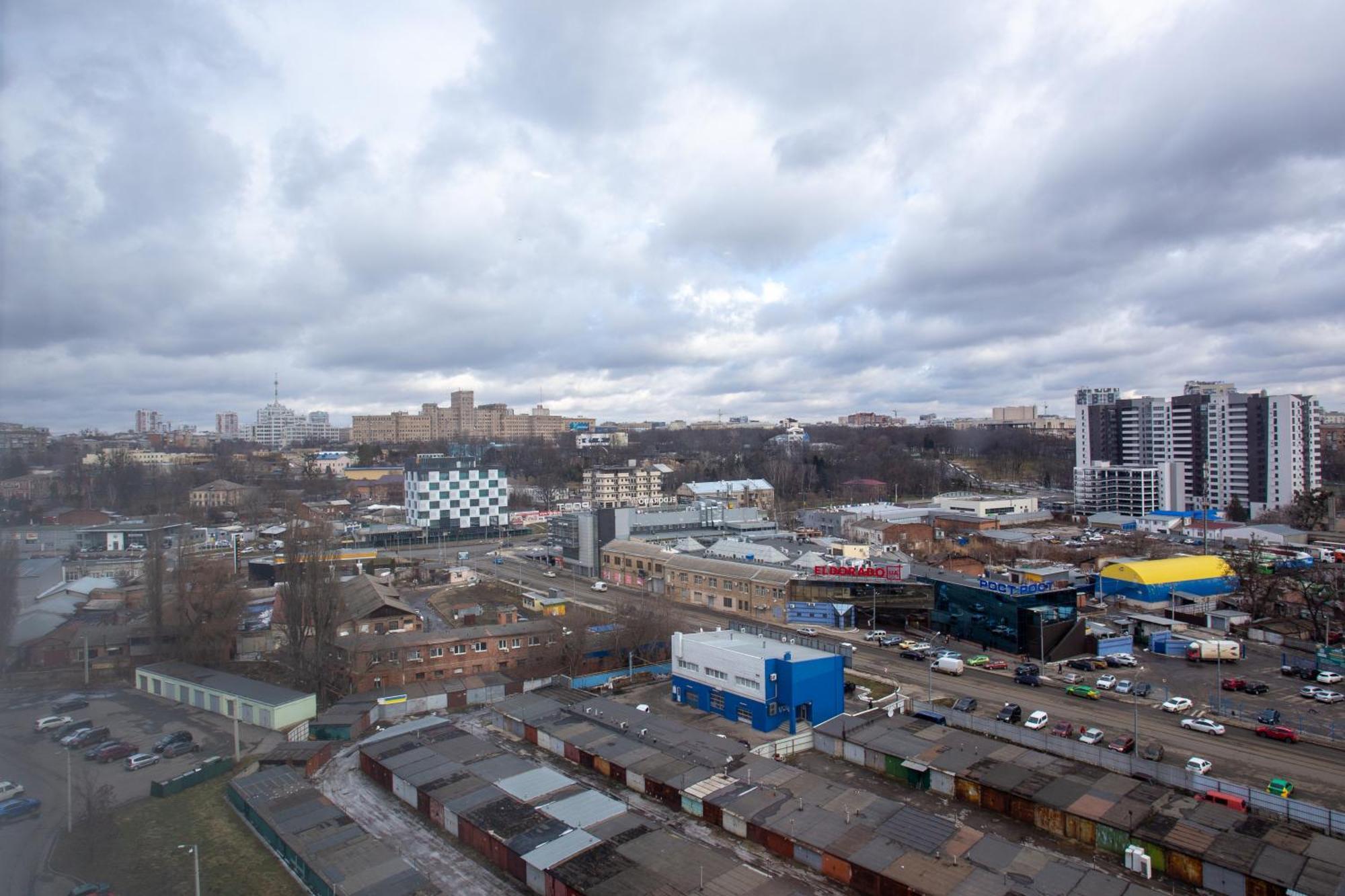 Complex Rogatinskiy Charkov Buitenkant foto